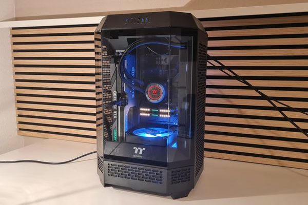 Thermaltake The Tower 300 in test and more