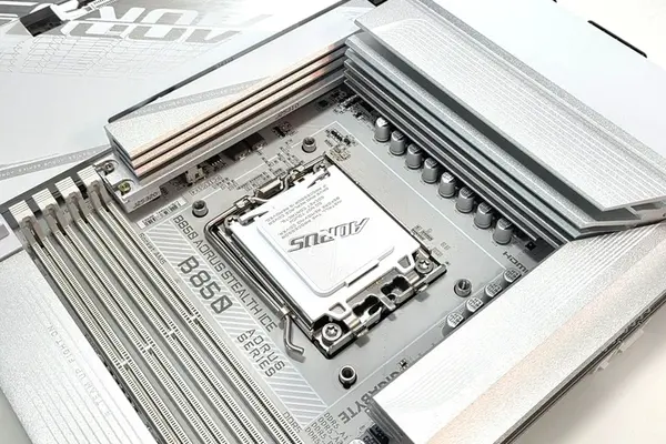 Gigabyte B850 AORUS STEALTH ICE Motherboard Review and more