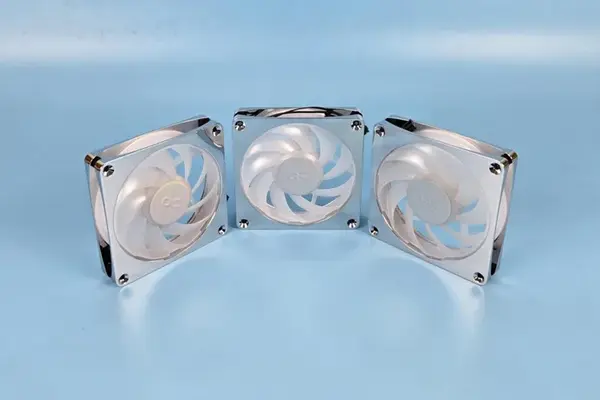 Alphacool Apex Stealth Metal Aurora 2600 Chrome Fans Review and more