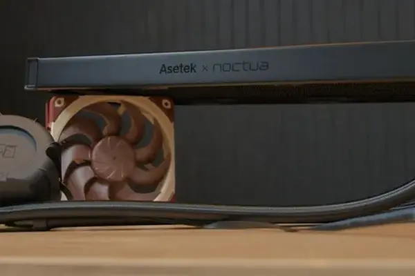  Noctua AIO Cooler, SteelSeries Gaming Headset, Akko Mouse, ENERMAX Power Supply, and Ugreen NAS Roundup
