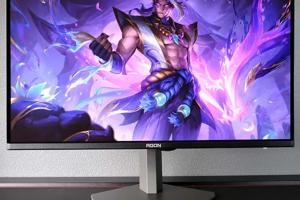 AOC Agon Pro 4K QD-OLED Monitor, YUNZII B87 Keyboard, and Intel Z890 Motherboards Compared