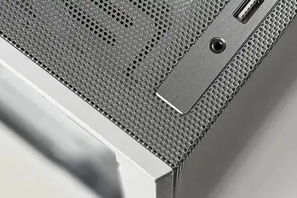 Montech Ten SFF Chassis Reviews and more