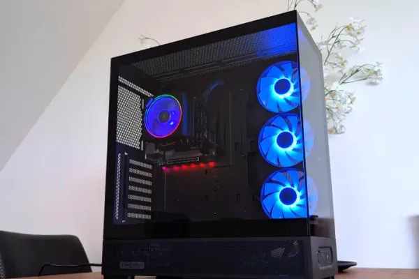 Reviews Roundup: Value Cases, Smart Coolers and Mice That Hit a Latency Floor