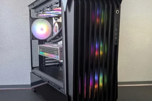 New Hardware Reviews: Panther Lake Mini PC, QIDI Plus5, and Cases