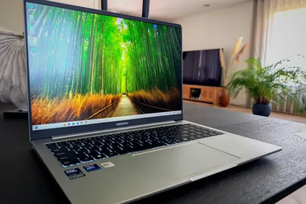 GEEKOM GeekBook M16 Laptop, MSI Coreliquid E15 360 Cooler, Acer ProDesigner 6K Monitor, and more reviews